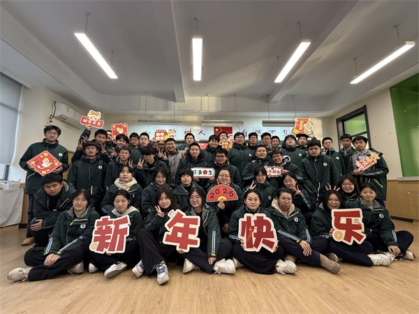 集体照6.jpg