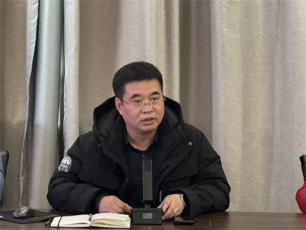 教务处副主任陈瑞飞讲话.jpg