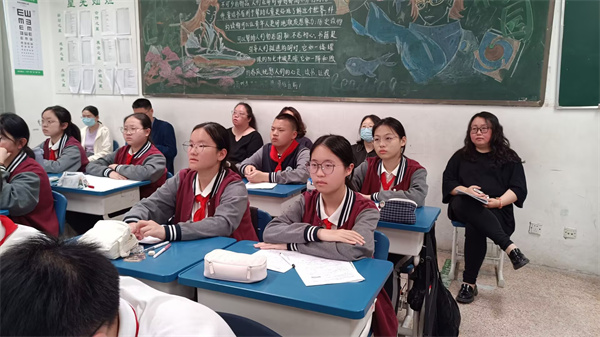 组内老师听课.jpg