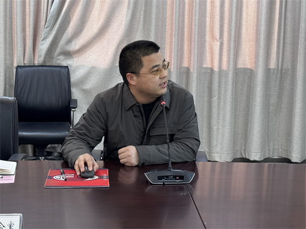 数学组张红艺老师发言.jpg