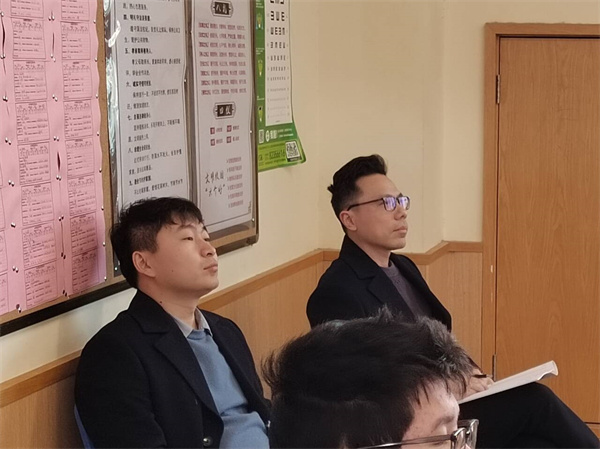 生物组专题复习课听课现场.jpg
