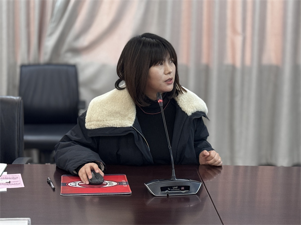 政治组陈秀丽老师发言.jpg