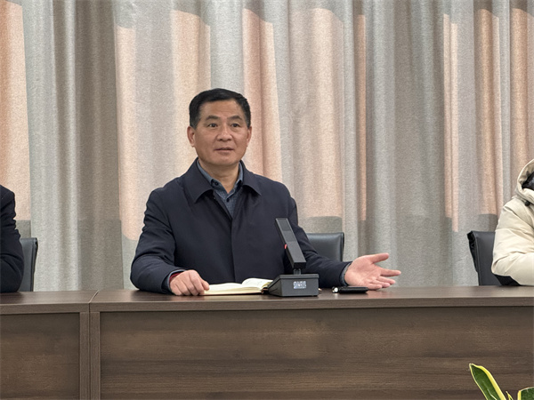 凤栖湖校区校长朱云峰提新学期工作要求.jpg