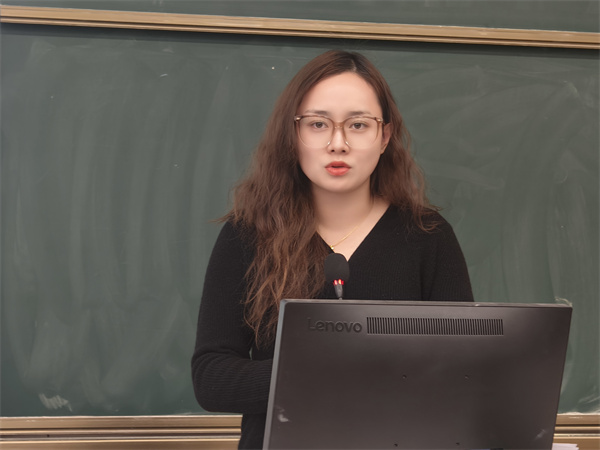 孙晗钰老师发言.jpg