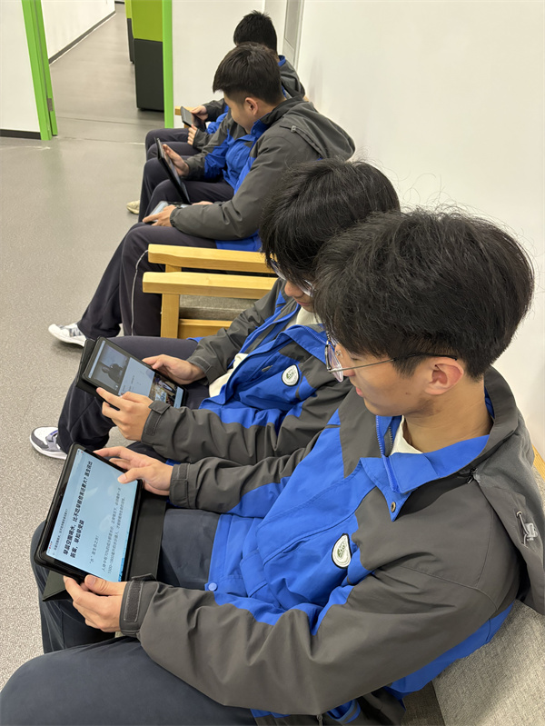 电子阅读2.jpg